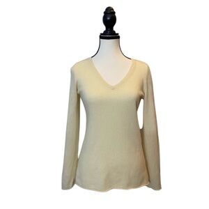 100% cashmere by Lord & Taylor, soft yellow V-Neck Sweater EUC size L
